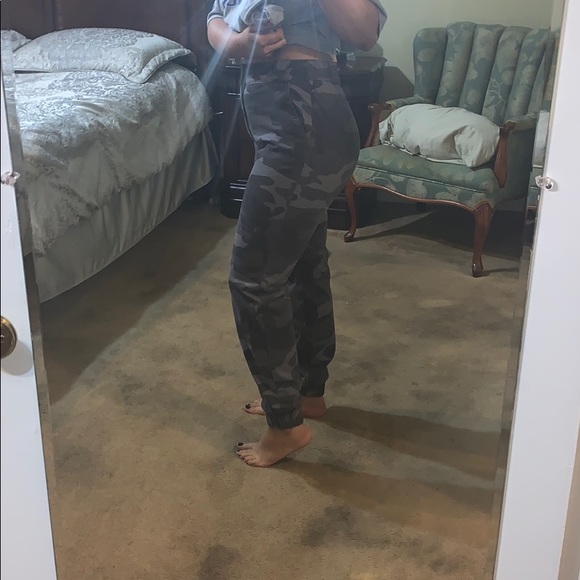 Ultra High Rise grey Camp Joggers - Picture 3 of 4